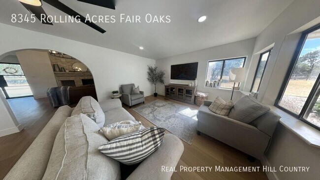 Building Photo - 8345 Rolling Acres Trail