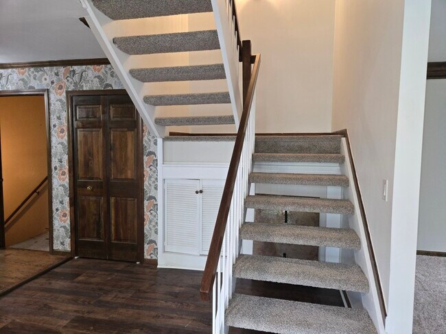 Building Photo - 6136 Palomino Ct