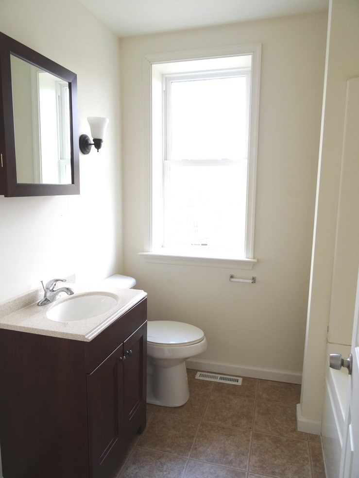 Building Photo - 1390 Mount Joy Rd