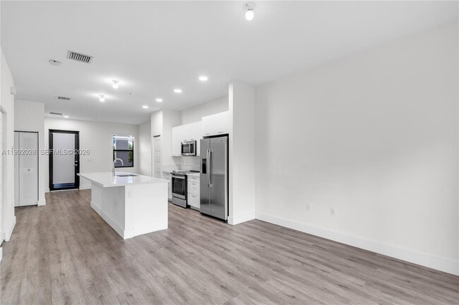 Building Photo - 8005 NW 104th Ave