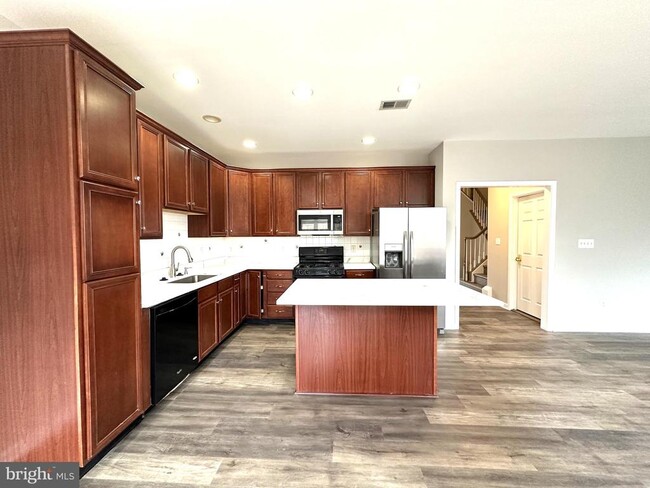Building Photo - 22609 Welborne Manor Square