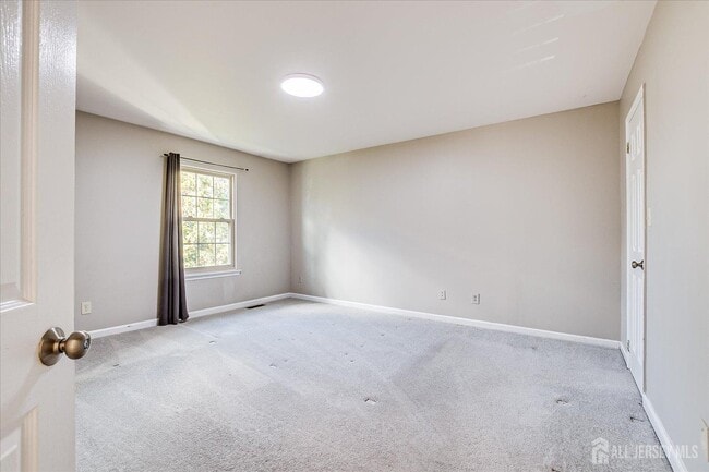 Building Photo - 23 Lear Ct