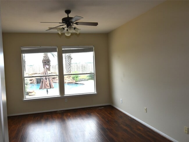 Building Photo - 19439 Suffolk Hollow Ln