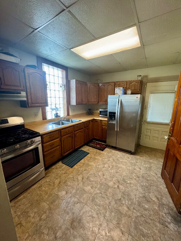 Building Photo - 701 Edgewater Ave