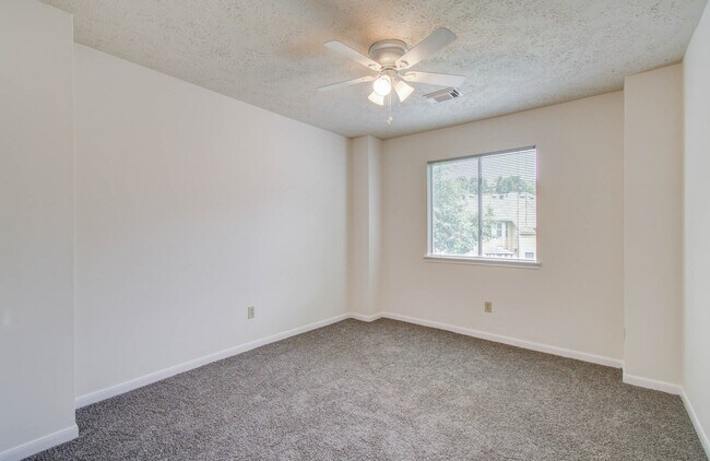 Building Photo - 3746 Havenmoor Pl