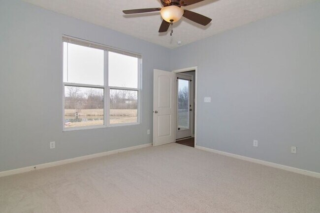 Building Photo - Solid Eastside Home With Water View