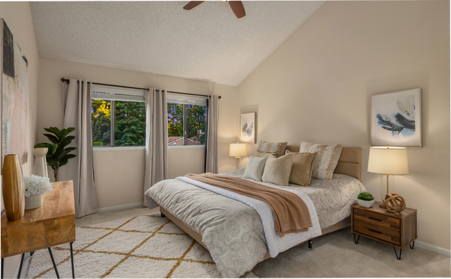 Building Photo - 25429-25213 213th Ave SE