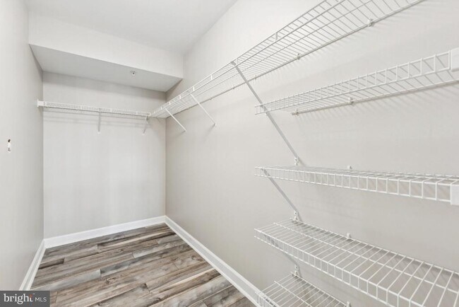 Building Photo - 8311 Bluebird Way