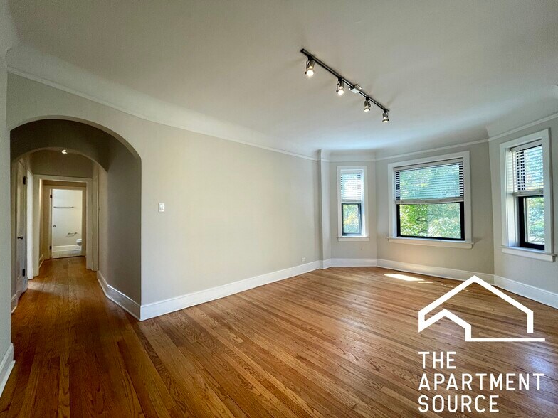 Building Photo - 2329 N Rockwell St