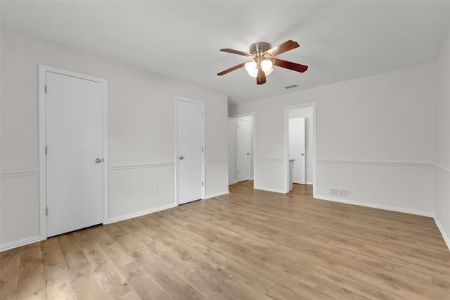 Building Photo - 9511 Robin Meadow Dr