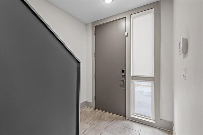 Building Photo - 63 Reynolds Square Ln