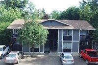 Building Photo - Very nice 2 bedroom 1 bath 4-plex unit in ...