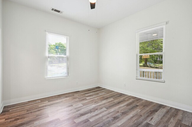 Building Photo - Incredible opportunity to live in Historic...