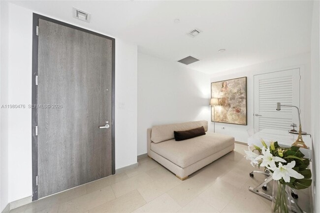 Building Photo - 88 SW 7th St