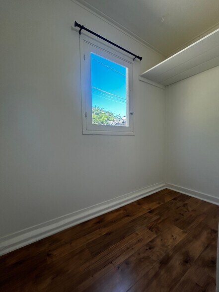 Building Photo - 254 N Canyon Blvd