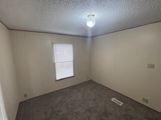 Building Photo - 831 N Pontiac Trail