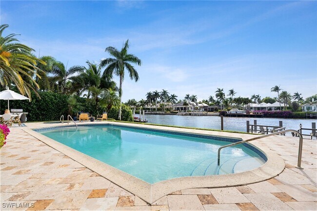 Building Photo - 1060 Galleon Dr