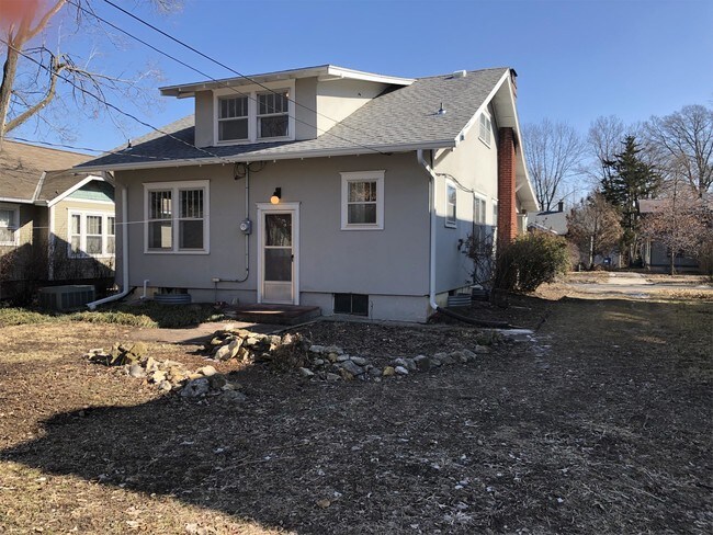 Building Photo - 2043 New Hampshire St