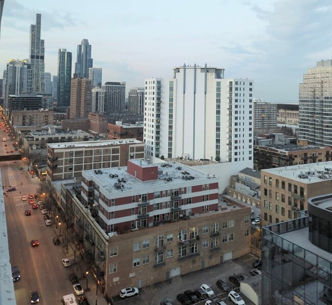 Building Photo - 1720 S Michigan Ave