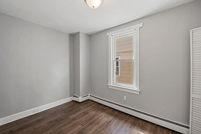 Building Photo - 1143 2nd St