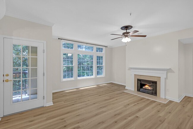 Building Photo - Gated Community In The Heart of Buckhead.