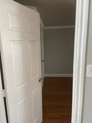 Building Photo - 8125 Airlift Ave