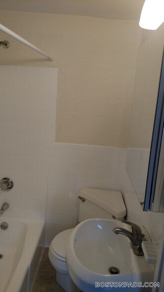 Building Photo - 53 S Huntington Ave