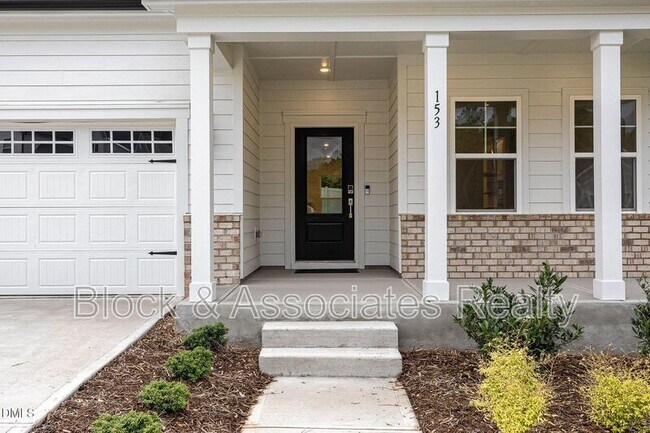 Building Photo - 153 Hickory Grv Dr