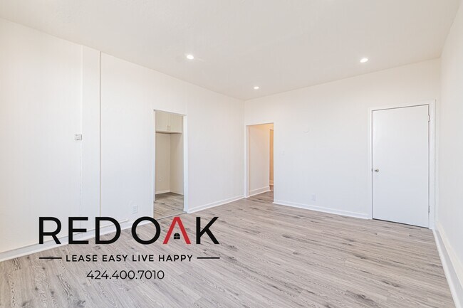 Building Photo - 2749 San Marino St