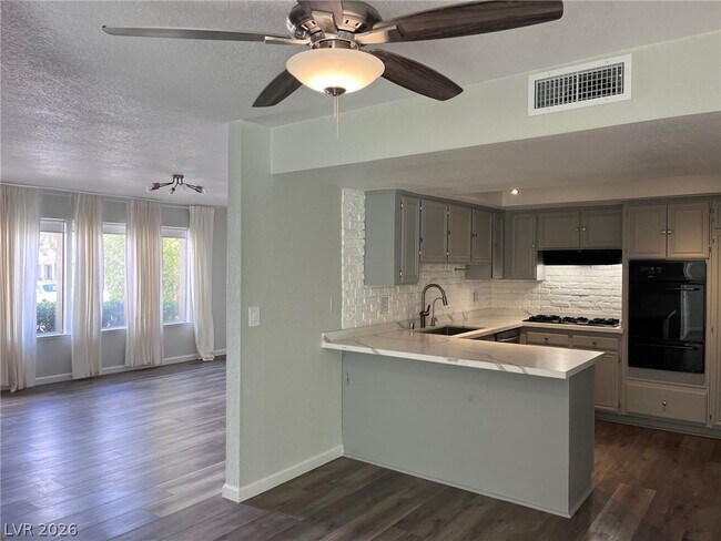 Building Photo - 3369 Medina Ct