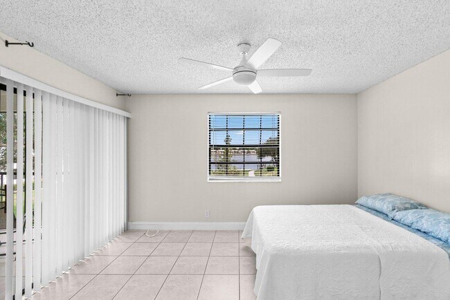 Building Photo - 3190 Leewood Terrace