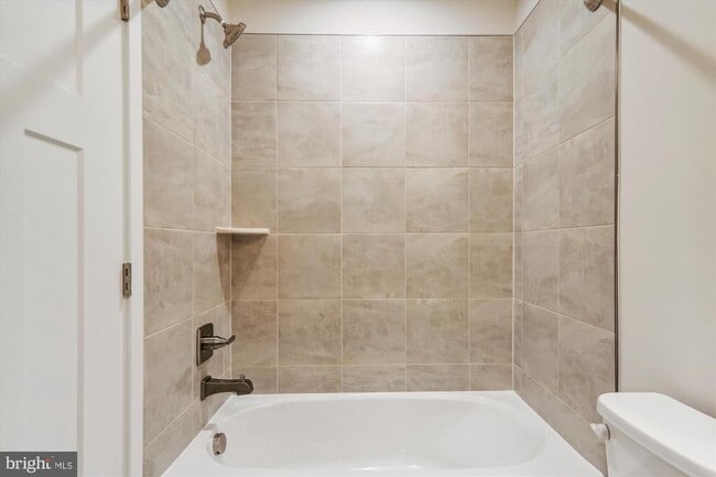 Building Photo - 4328 Ellipse Ter