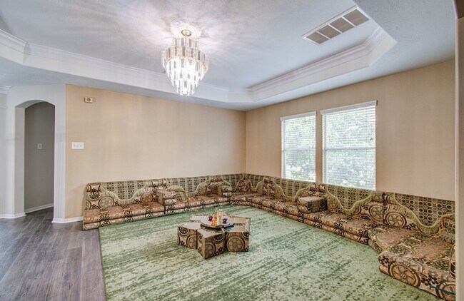 Building Photo - 26427 Sagewood Forest Dr