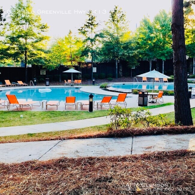 The Woodlands 833 Old Greenville Hwy Clemson SC 29631 Apartment Finder