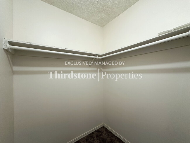 Building Photo - 10200 Belle Rive Blvd