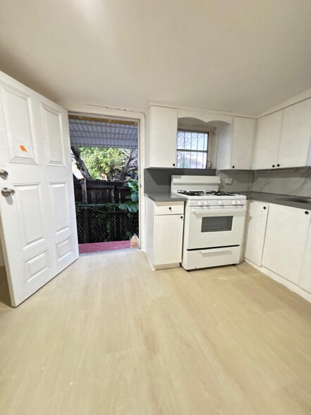 Building Photo - 2035 NW 26th St