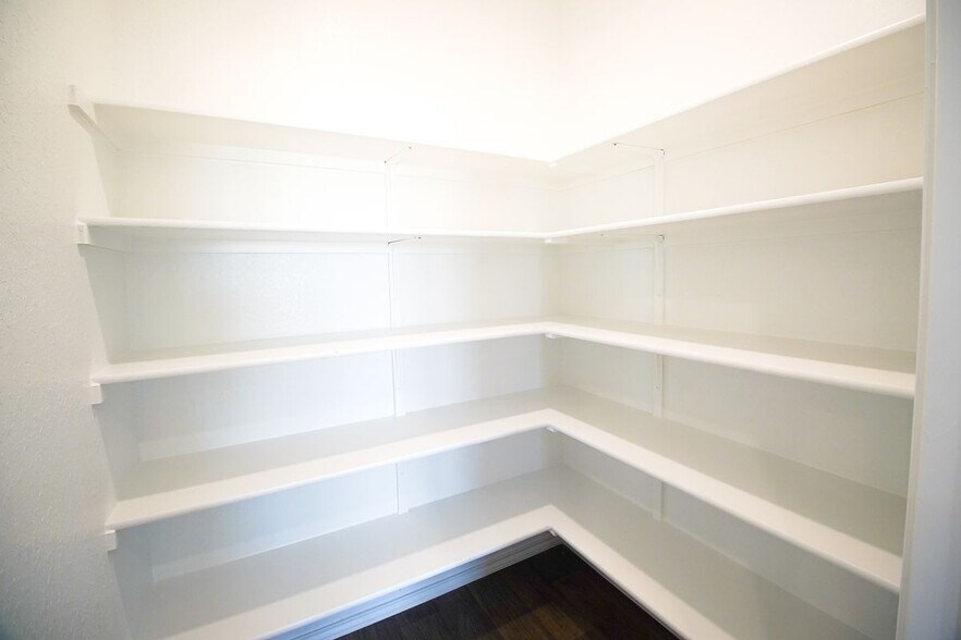 Building Photo - 472 Desert Willow