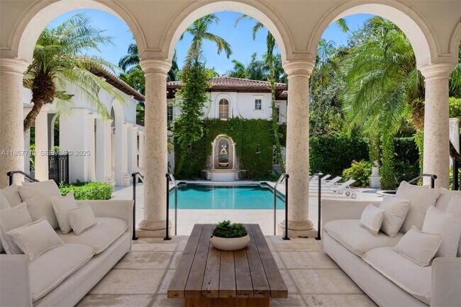 Building Photo - 9941 SW 60th Ct