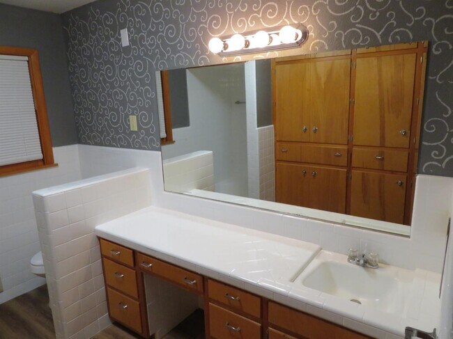 Building Photo - 9607 I-27