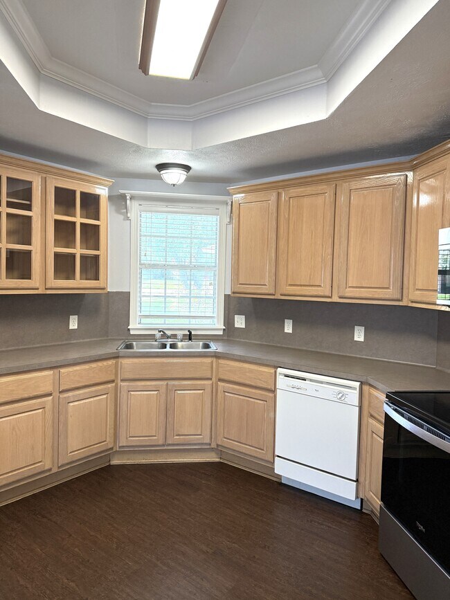 Building Photo - 3114 Pleasant Forest Dr