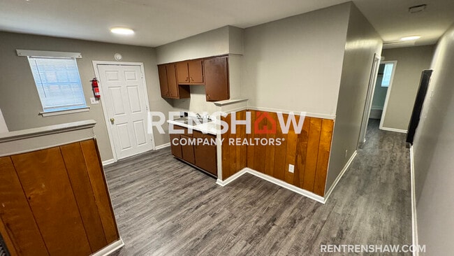 Building Photo - 1072 S Willett St