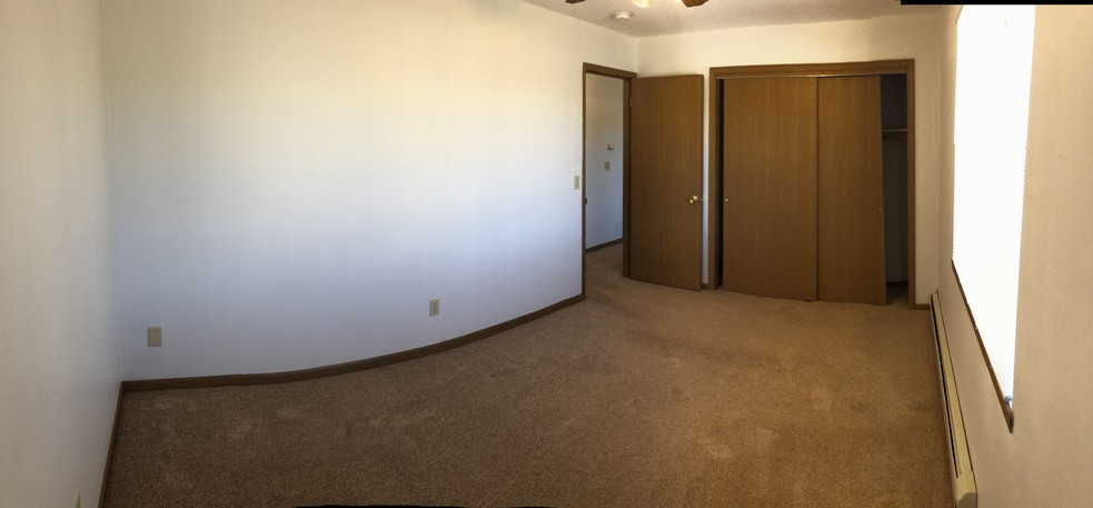 Master bedroom - 1500 Northgate Dr