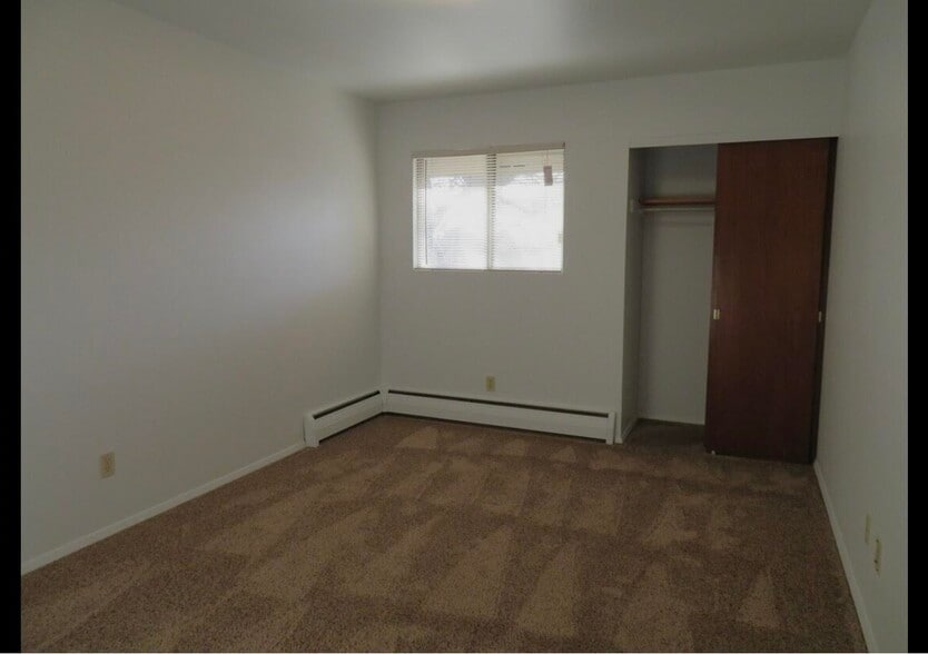 Building Photo - 9531 W Beloit Rd