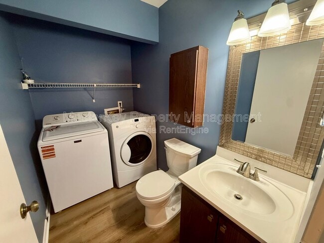 Building Photo - 104 Finley Forest Dr