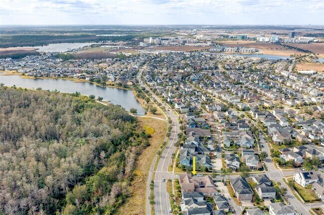 Building Photo - 8809 Laureate Blvd