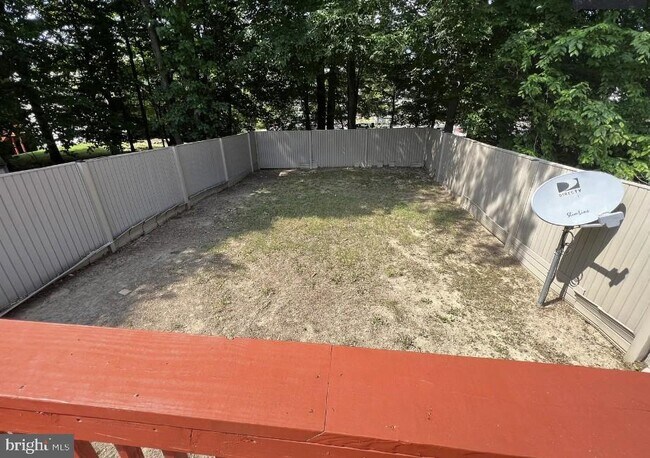 Building Photo - 9410 Squires Ct