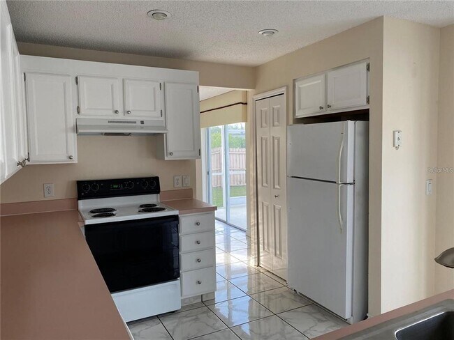 Building Photo - 14541 Huntingfield Dr