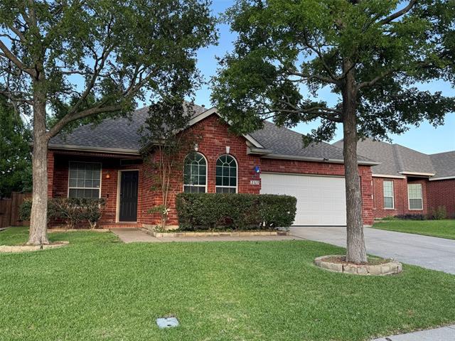 Building Photo - 2313 Dalhart Trail