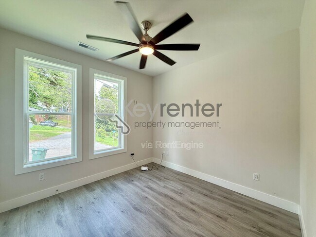 Building Photo - 732 Belle Vista Ave