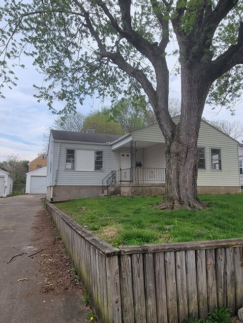 Building Photo - 854 Santa Cruz Ave